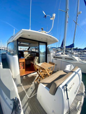 Une nuit insolite sur un bateau chauffé - BOAT PARADISE LA ROCHELLE